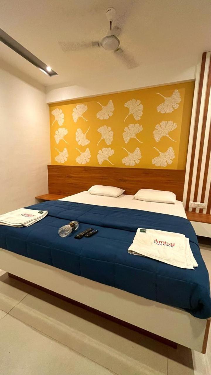 Tuljapur Hotel Ambai Executive מראה חיצוני תמונה